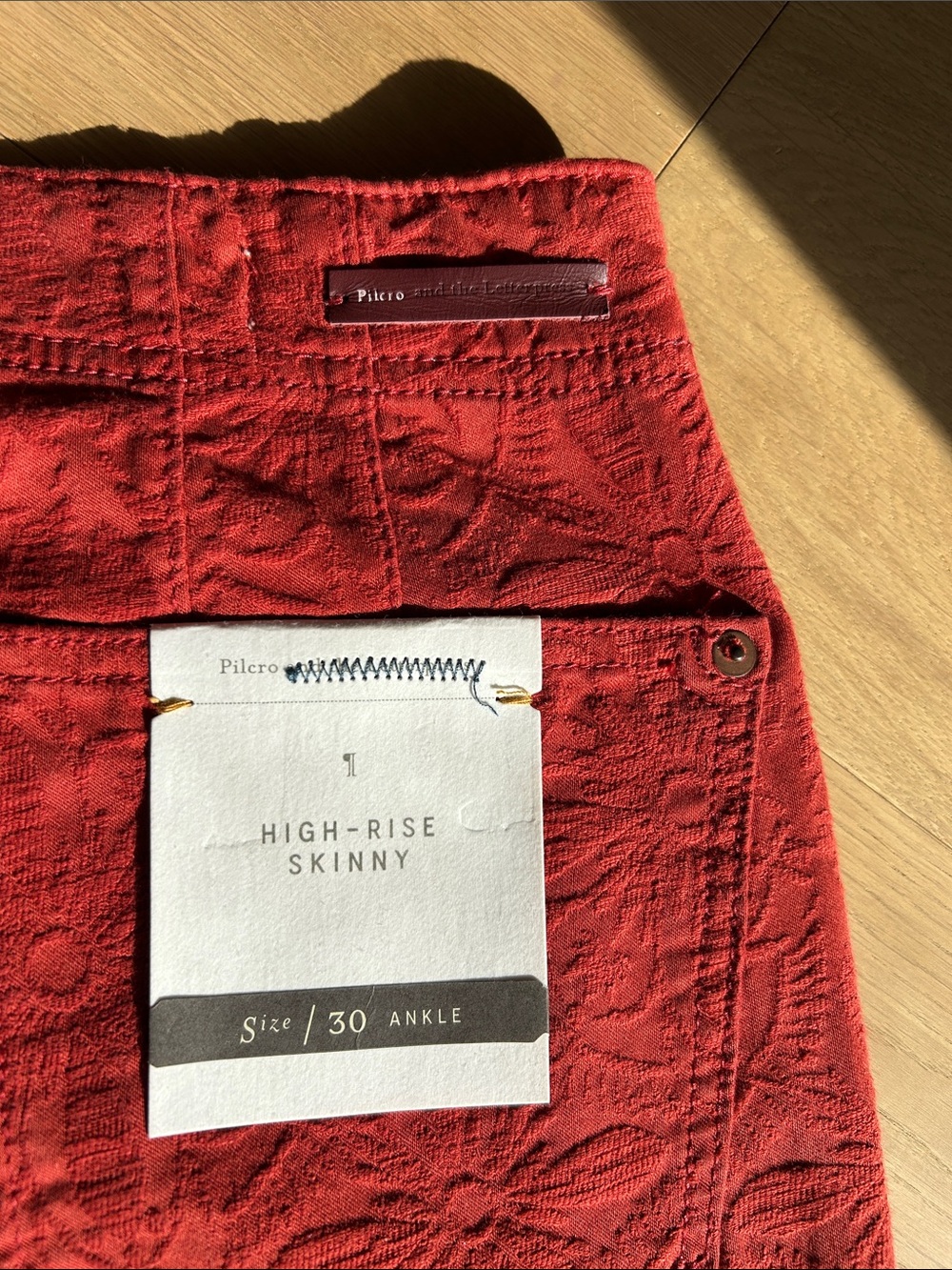 Pilcro Burnt Orange Cropped Embossed Ankle Pants 30”